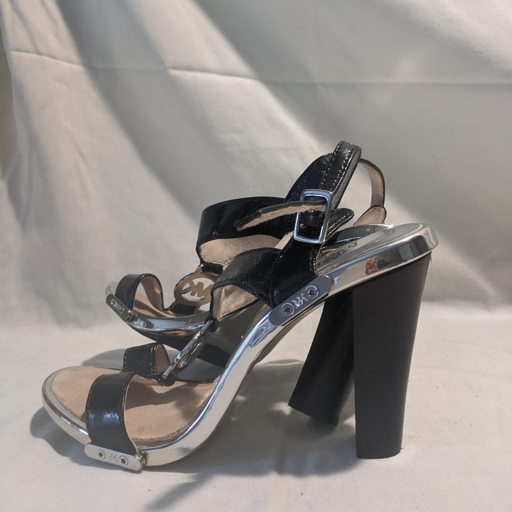 Michael Kors Black Leather  Silver Hardware Sandals Size 6 1/2